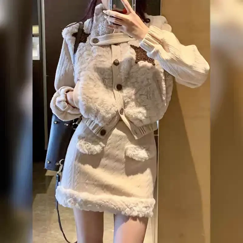 冬季新款气质温柔系富家千金高级感小香风外套+半裙显瘦套装女