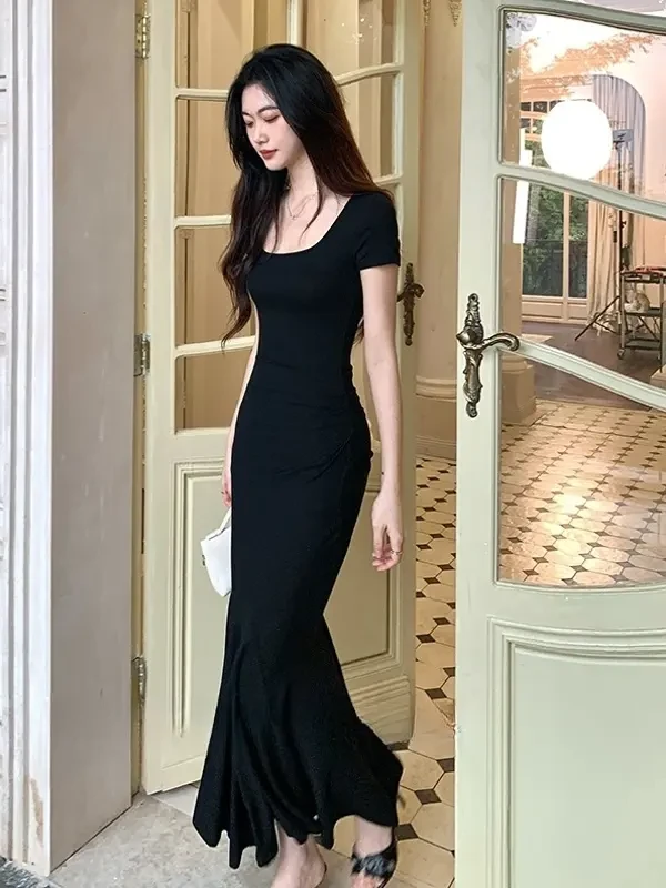 夏季方领修身显瘦步步生莲鱼尾短袖裙黑色包臀连衣裙优雅气质长裙