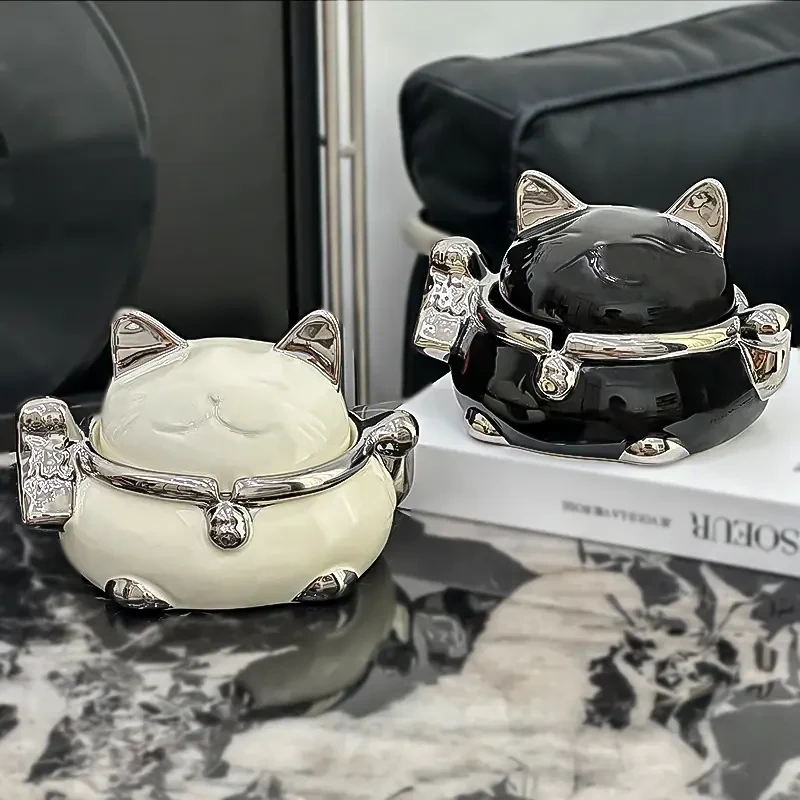 轻奢带盖招财猫防飞创意个性客厅家用新款灰办公室烟缸高级感氛围