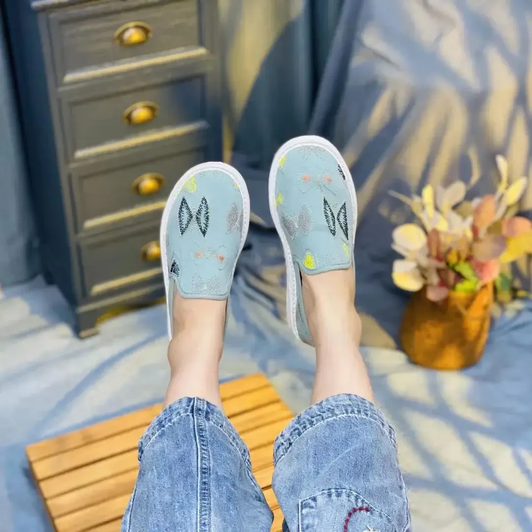【蝶舞天青色】中国风透气养脚刺绣纯手工千层底布鞋民族风女鞋