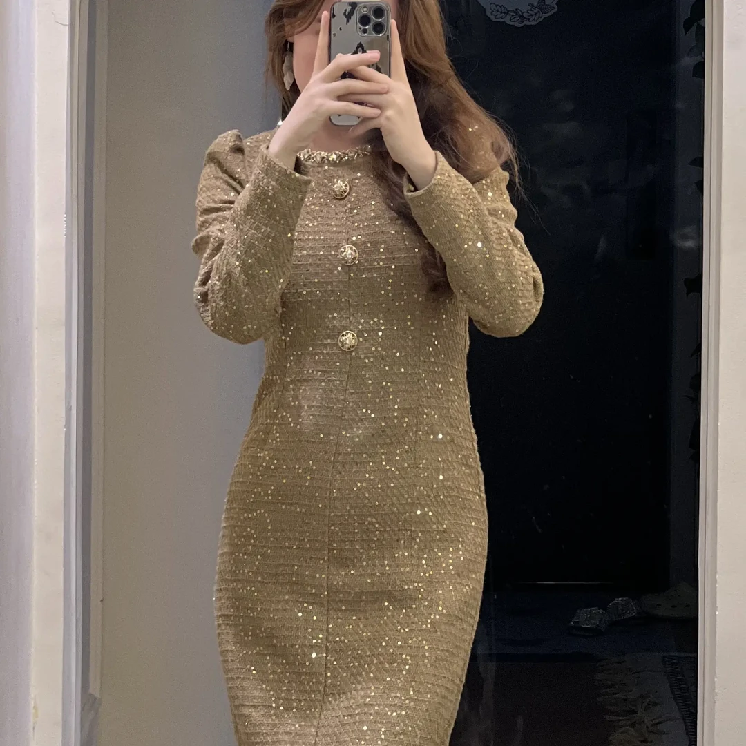 新款法式重工钉珠V领亮片包臀高级感优雅气质连衣裙