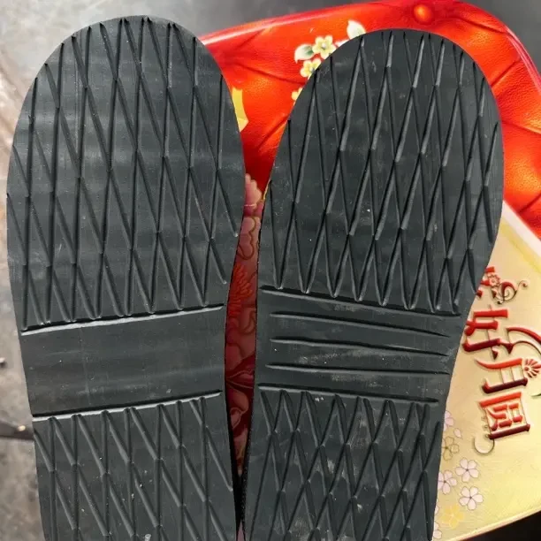 定制纯手工轮胎橡胶加厚款鞋