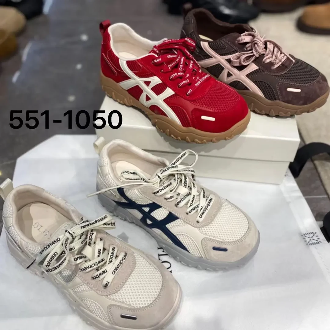 2025年秋款时尚休闲鞋运动鞋轻便透气耐磨厚底