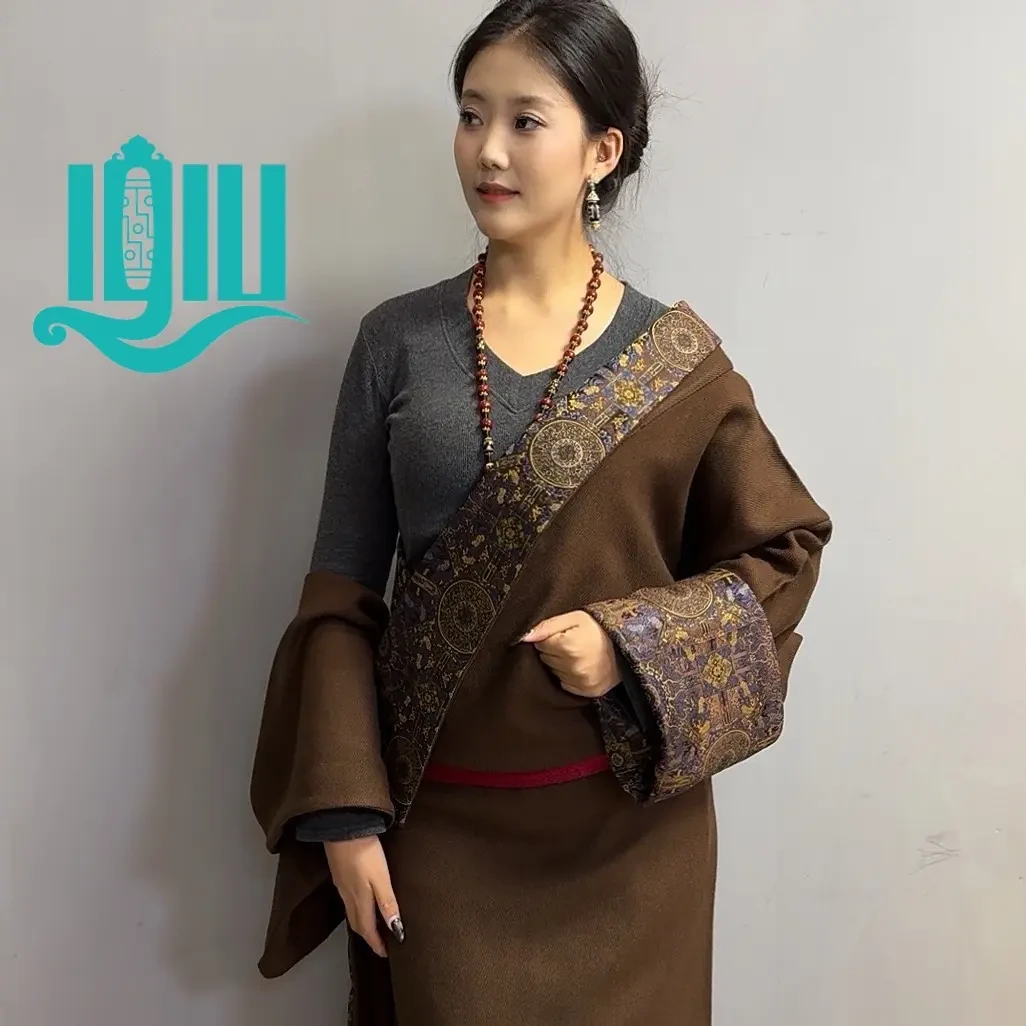 秋冬新款毛料藏袍保暖修身民族风女士服装
