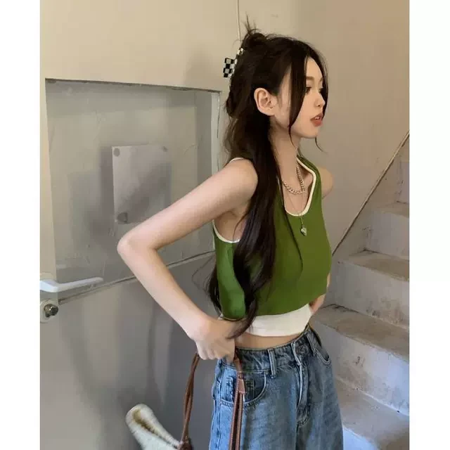 辣妹绿色小吊带背心女夏假两件设计感独特短款上衣
