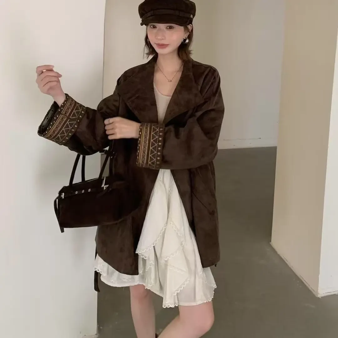 肖肖-大码秋冬新款复古美拉德色系收腰显瘦鹿皮绒中长款风衣外套