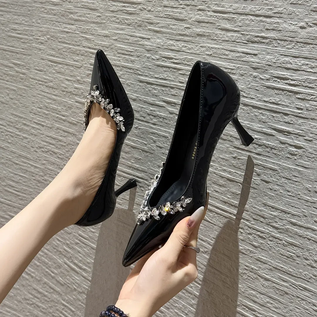 【馨馨】6cm法式细跟尖头高跟鞋女职业百搭2025新款夏季水钻宴会