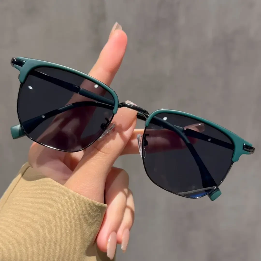 超轻复古新款方形小框墨镜防紫外线日常百搭男女款休闲遮阳太阳镜