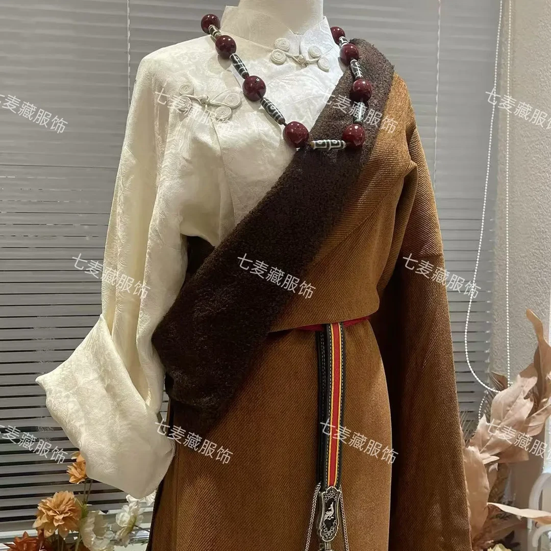 爆款女士藏装显瘦简约高级藏袍