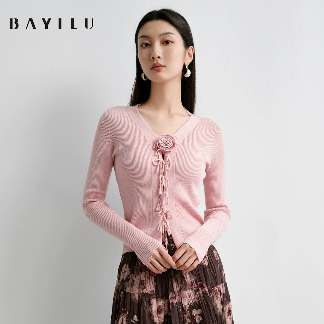 【尚雅】芭依璐2025春季针织衫女v领显瘦短款开衫毛衣91S0006