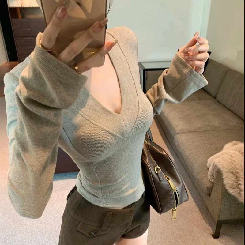 慕斯双面绒千金风打底衫女秋冬韩版气质高级感v领t恤修身内搭上衣