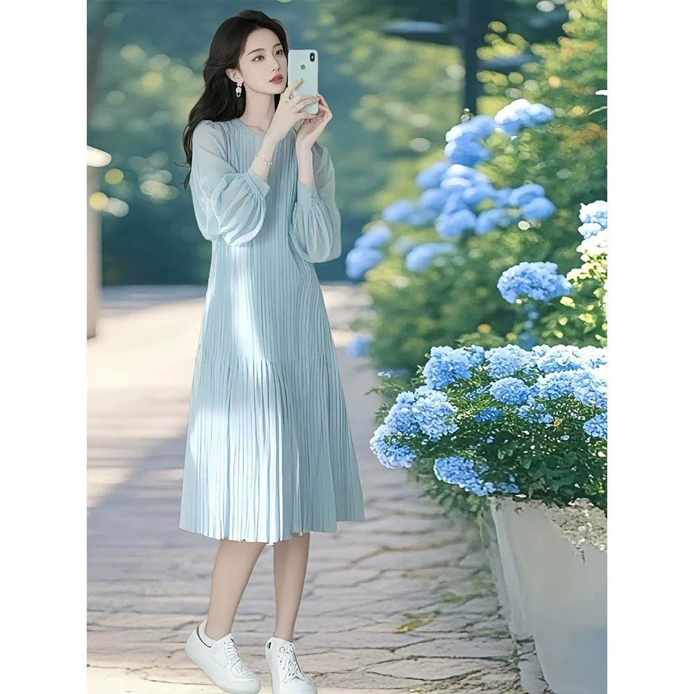 气质减龄蓝色百褶连衣裙女装春季大码胖mm温柔漂亮中长款内搭裙子