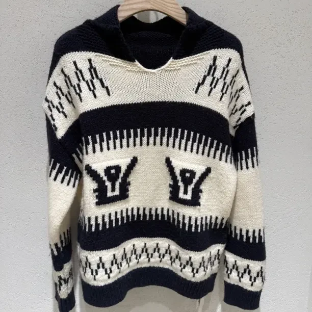 JFD套头长袖针织衫秋冬厚款圆领时尚女装