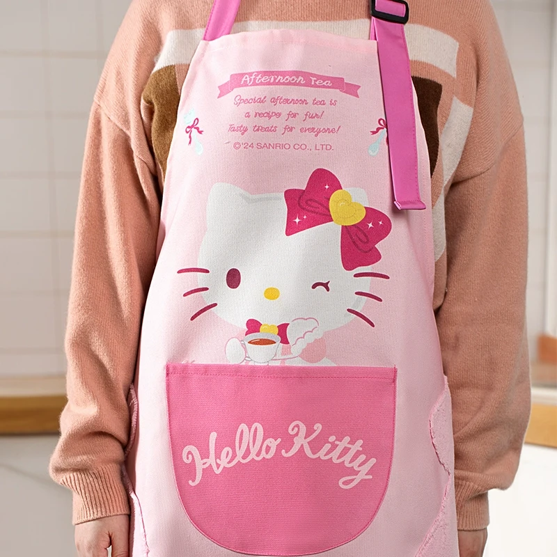 三丽鸥Kitty烘焙围裙家用成人可爱粉色厨房防水防油纯棉可擦手