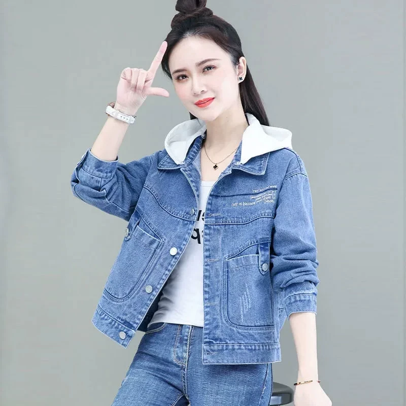 百搭连帽短款牛仔外套女秋冬季苒彩年新款小个子牛仔衣夹克上衣女