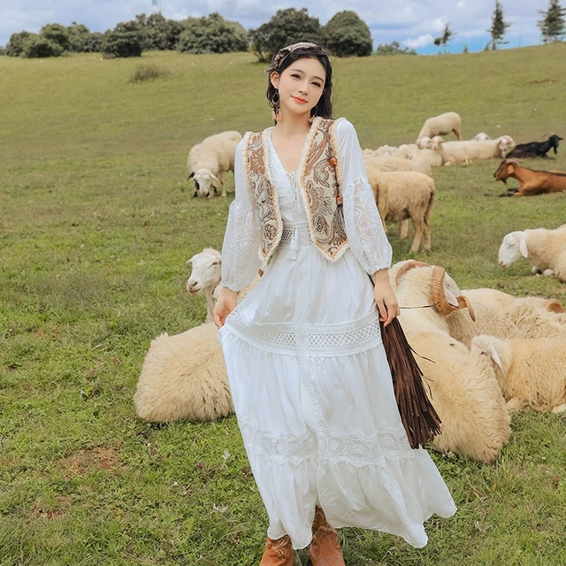 白色连衣裙女云南新疆草原旅游穿搭长裙子沙漠拍照海边度假沙滩裙