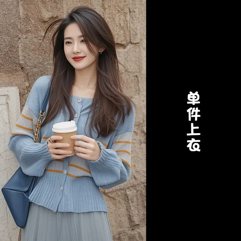 2025新款韩系上衣高端个性洋气独特别致小众超好看蓝色针织衫春秋