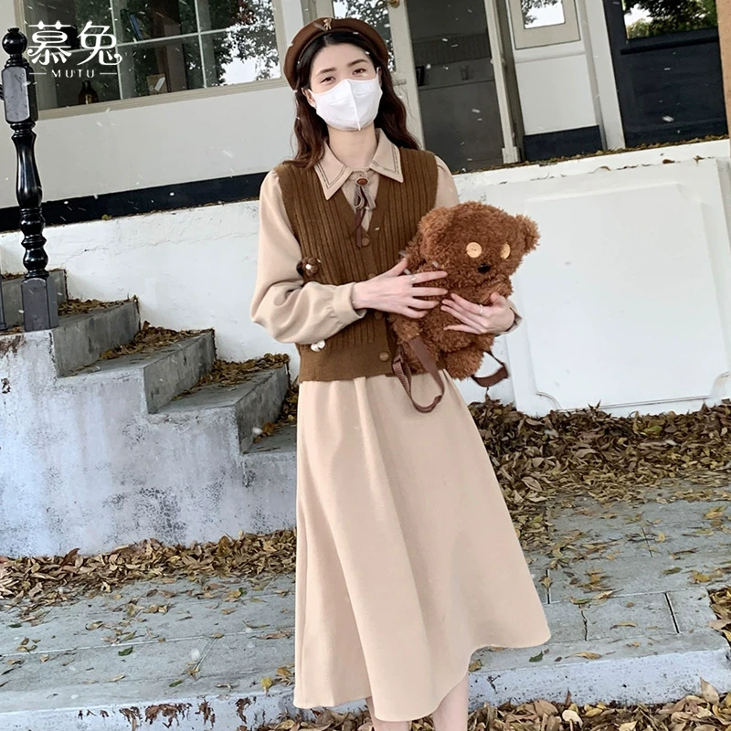 慕兔针织马甲女2024秋季新款复古学院风长袖衬衫裙