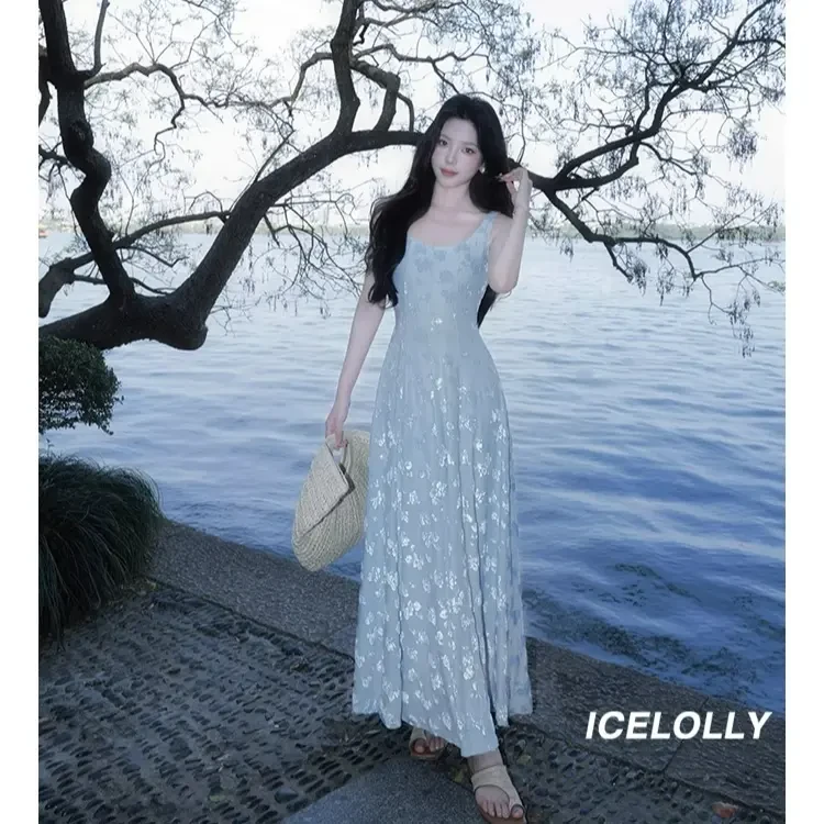 2025夏独特漂亮法式超好看高级不撞款蓝色吊带连衣裙女掐腰长裙子