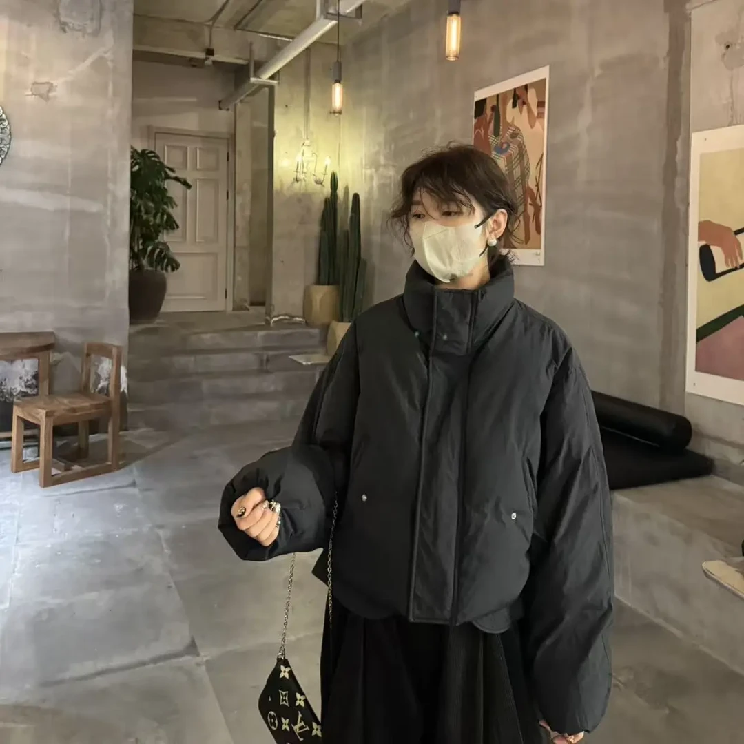 【短款不规则下摆羽绒服】面料非常硬挺！质感很好～版型超级韩！