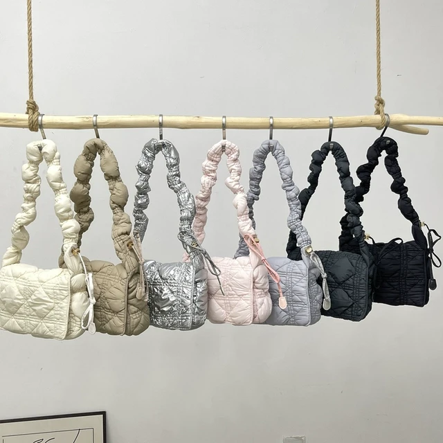 新款韩版褶皱云朵翻盖腋下包小方包羽绒包单肩斜挎包女百搭泡泡包