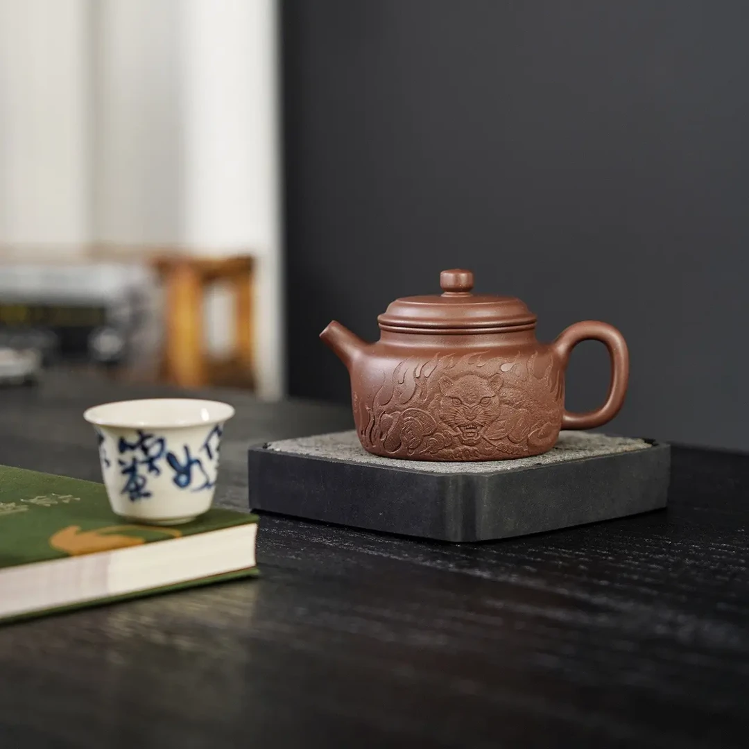 重器德钟·紫砂壶浮雕刻豹款原矿底槽清·260cc