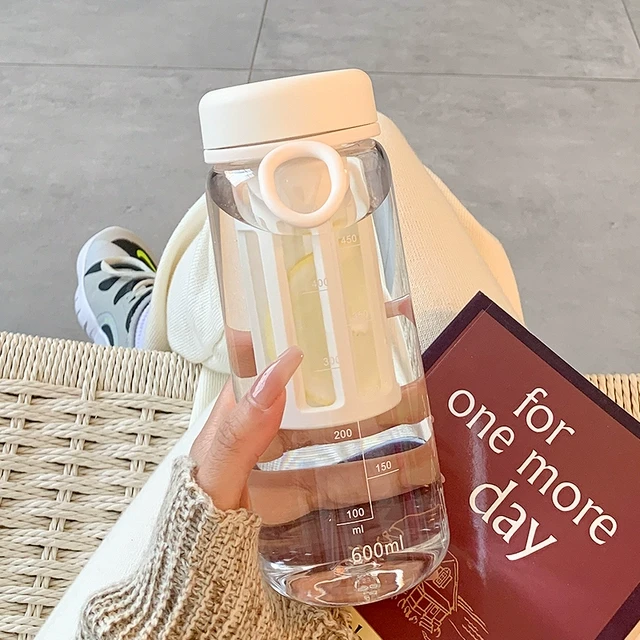 简约水杯2024新款女高颜值夏季泡茶塑料杯带茶隔小巧便携学生杯子