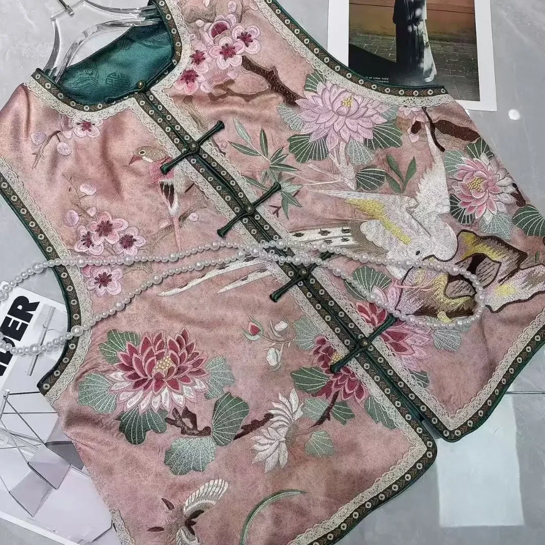 【QINGQING】【喜上眉梢】圆领手工盘扣重工刺绣马夹