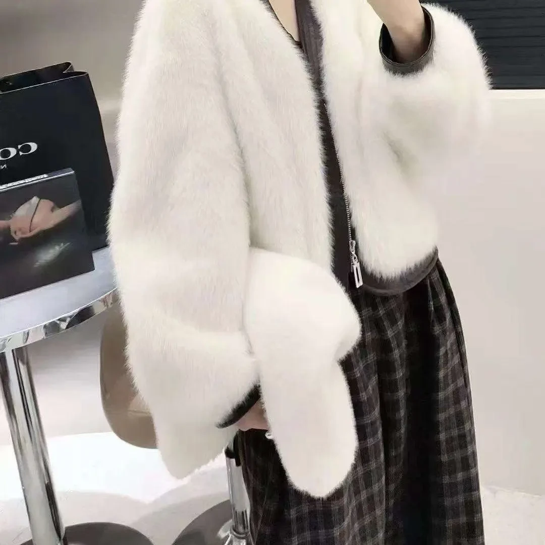 6884落肩袖圆领宽松型单排扣女短外套冬季小香风