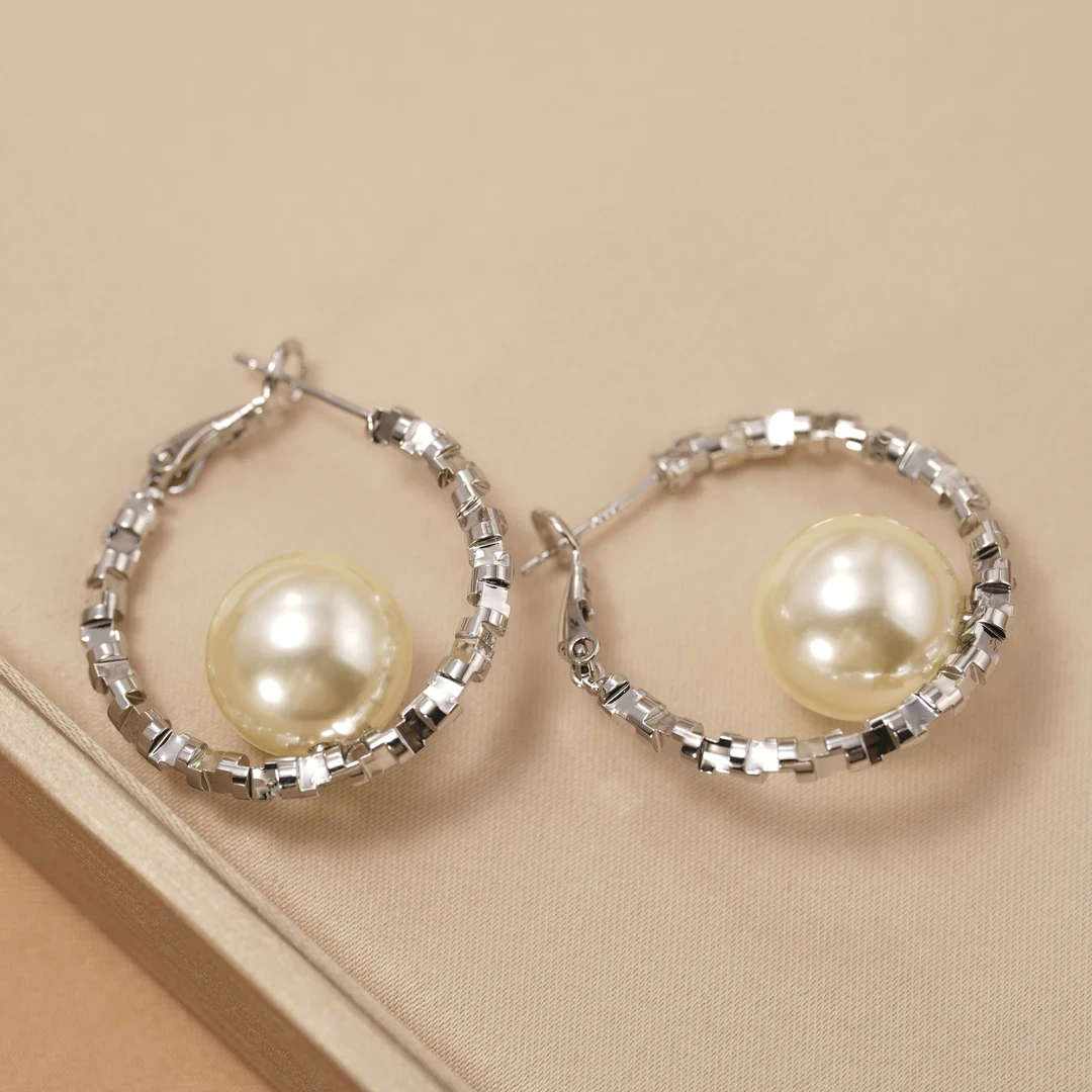 合金耳饰  碎银子大珍珠圈圈耳环女轻奢小众设计风耳钉ins