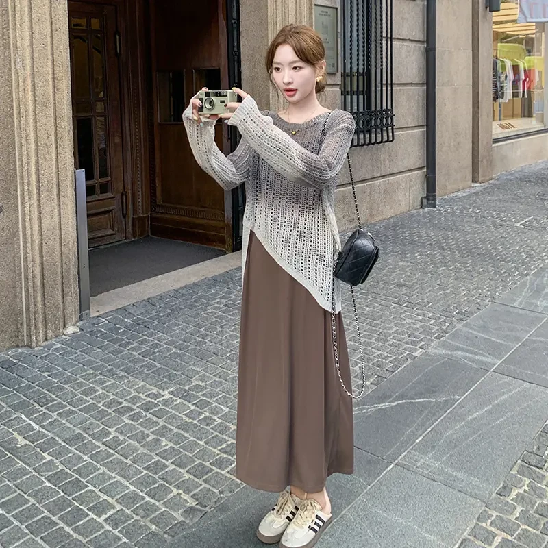 针织镂空罩衫吊带连衣裙女初秋两件套装裙轻熟风流行独特设计感