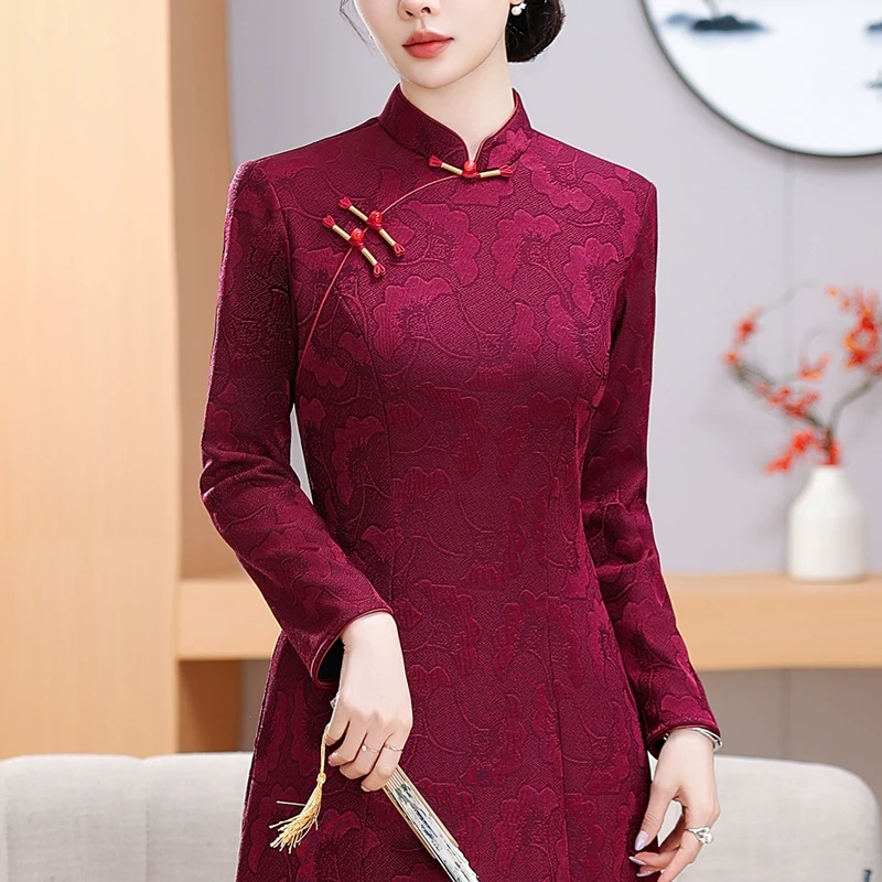 秋冬季旗袍加绒加厚民国风2024新款红色高贵夫人妈妈新结婚礼服