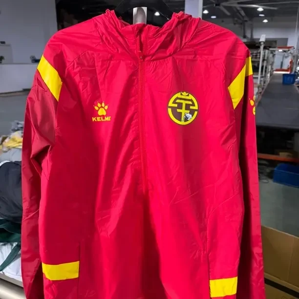 新款男士足球训练连帽运动户外风雨衣外套