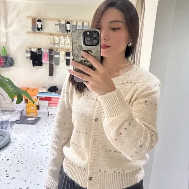 郑州初遇女装现货现发米白色彩点开衫