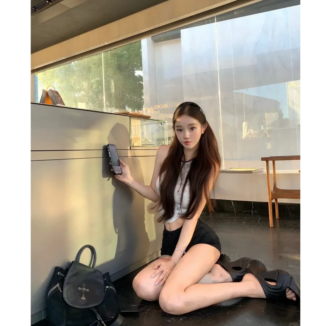 2025夏季洋气衣服女甜辣卡通印花撞色吊带背心高腰修身显瘦短裤