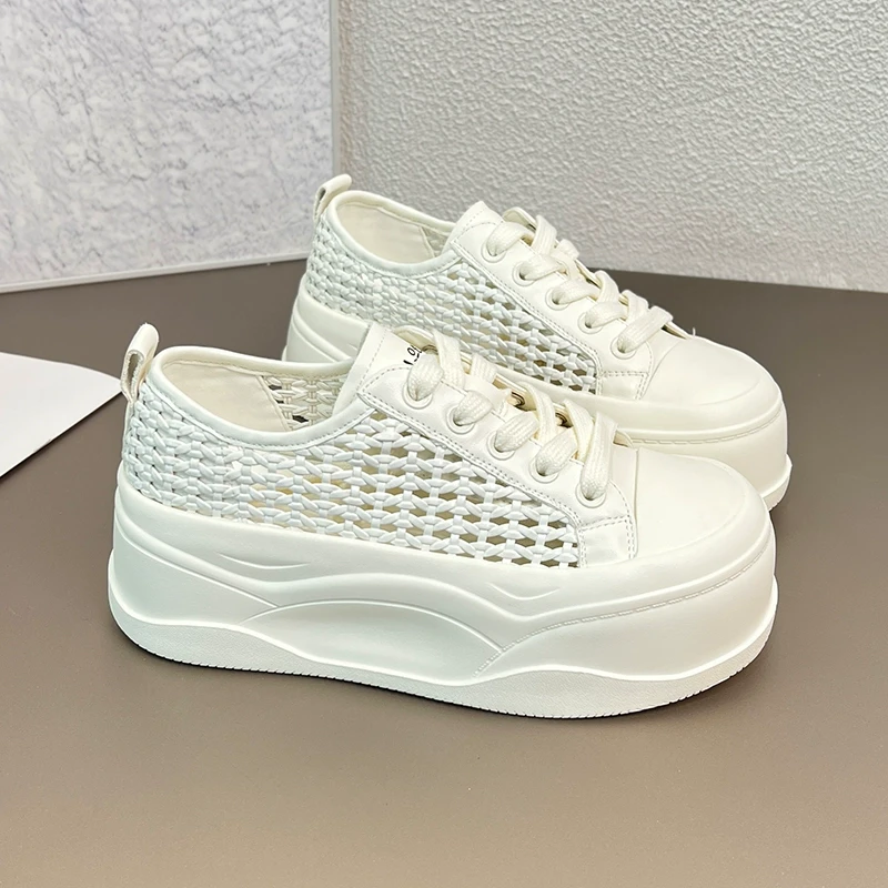 镂空小白鞋女夏2025新款女鞋厚底百搭增高小个子休闲圆头轻便板鞋