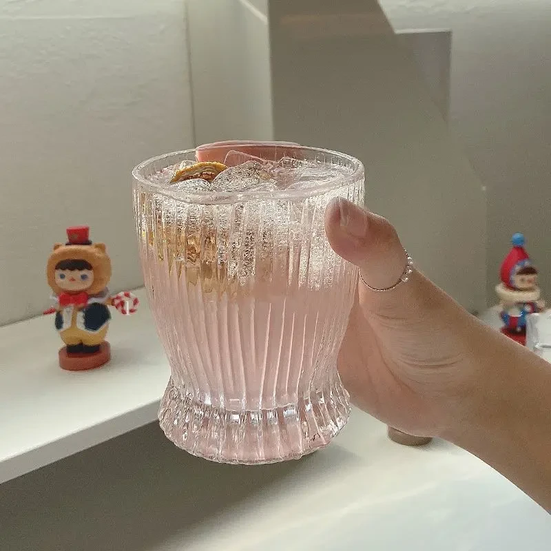 简约条纹小蛮腰玻璃杯奶杯喝水杯夏季女高颜值果汁杯啤酒杯鸡尾酒