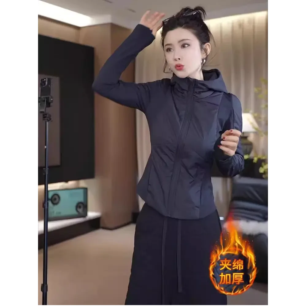 纯色连帽短外套女秋冬新款时尚气质二棉显瘦运动夹棉保暖夹克风衣