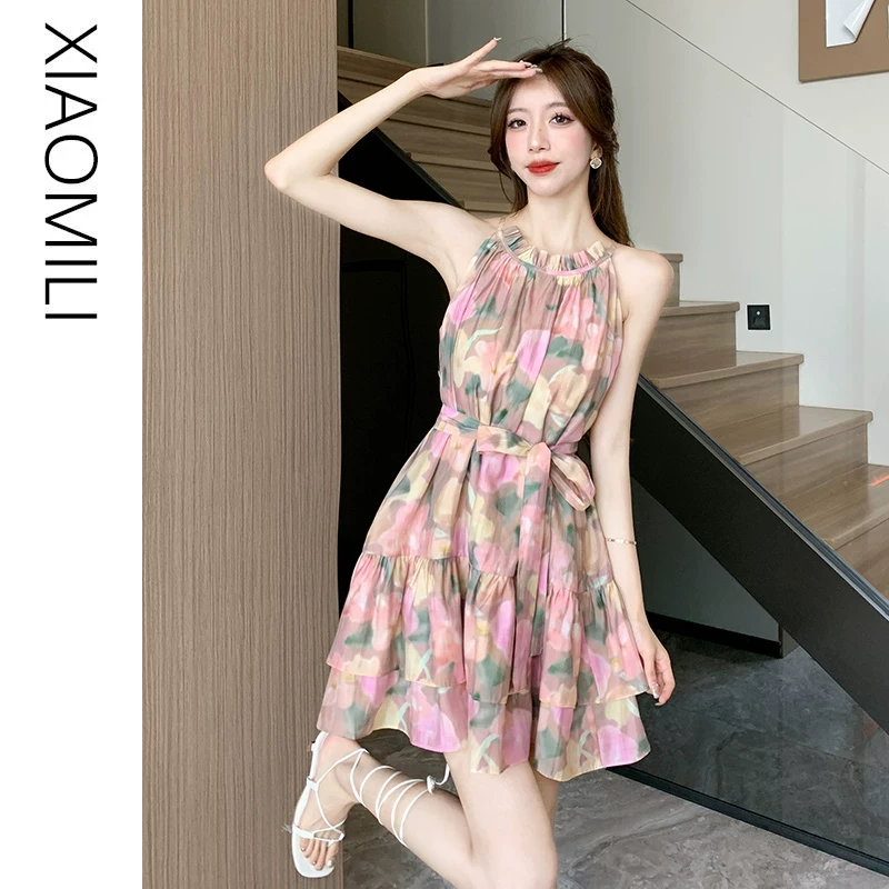 适用于复古印花挂脖吊带连衣裙女夏季茶歇法式收腰仙女裙小个子A