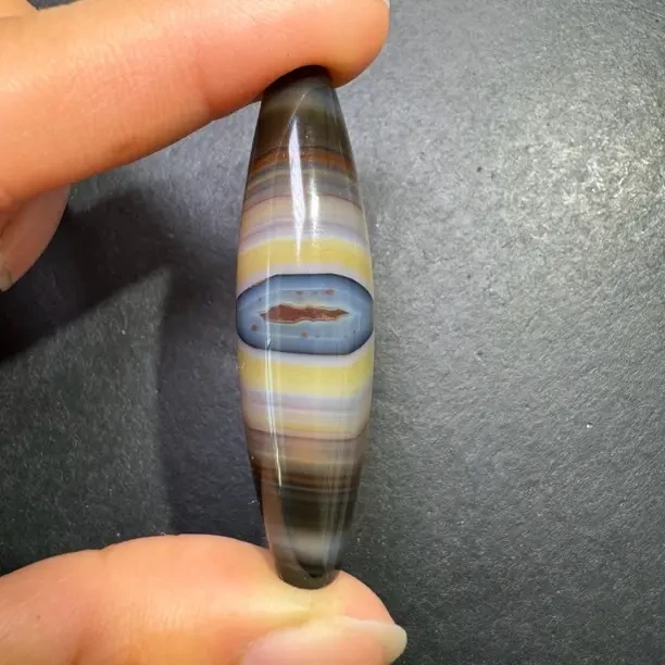 天然巴西玛瑙七彩蓝凤眼尺寸52.3*14.2