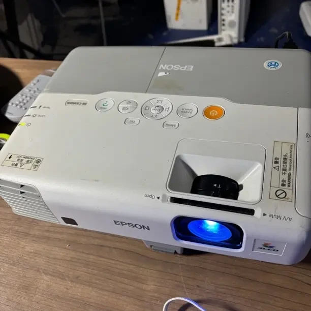 爱普生长焦投影仪 运费自理