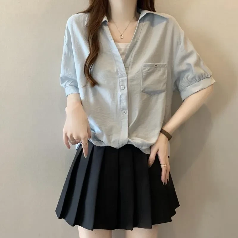 设计感港风V领短袖衬衫女夏2025大码胖mm显瘦短款假两件背心上衣