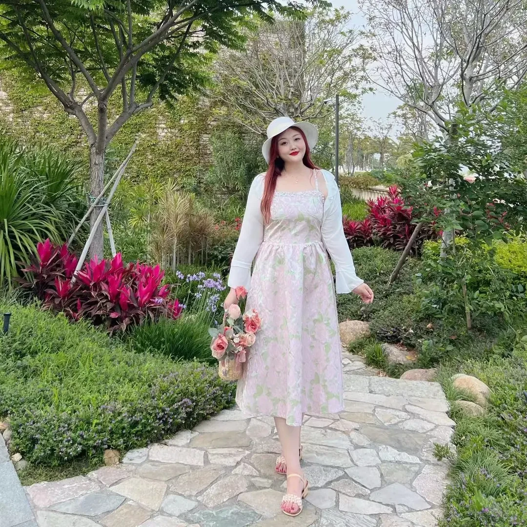 【城堡少女】钻石家大码轻奢粉色提花胖mm吊带裙 DOP2337