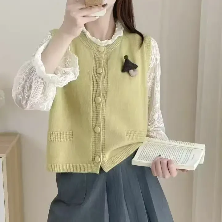 软糯针织马甲女小个子学生短款春秋甜美设计感叠穿毛衣小马夹女