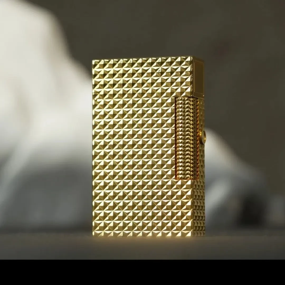 【双火直冲】全菱格时尚男士黄铜朗声打火机银色款式经典耐用