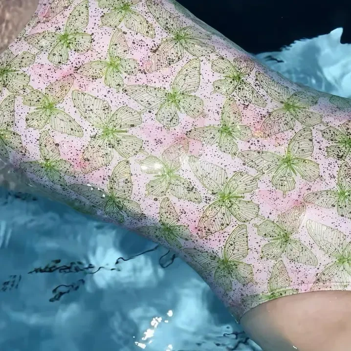 【醒春集蝴蝶]蝴蝶训练闪亮竞速连体显瘦性感多色带胸垫女款泳衣