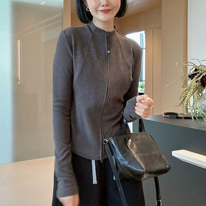 灰色双拉链短款外套女2025秋季新款修身显瘦时尚收腰减龄打底上衣