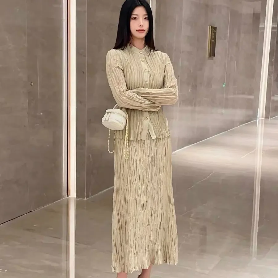 【多多】[糖糖同款]香槟金褶艺显瘦收腰套装2025夏季新款 Y2548