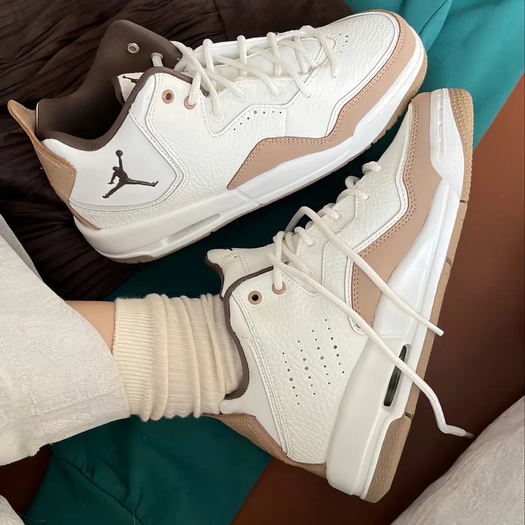 耐克NIKE女鞋JORDAN COURTSIDE AJ23复古篮球鞋运动鞋FQ6861-12
