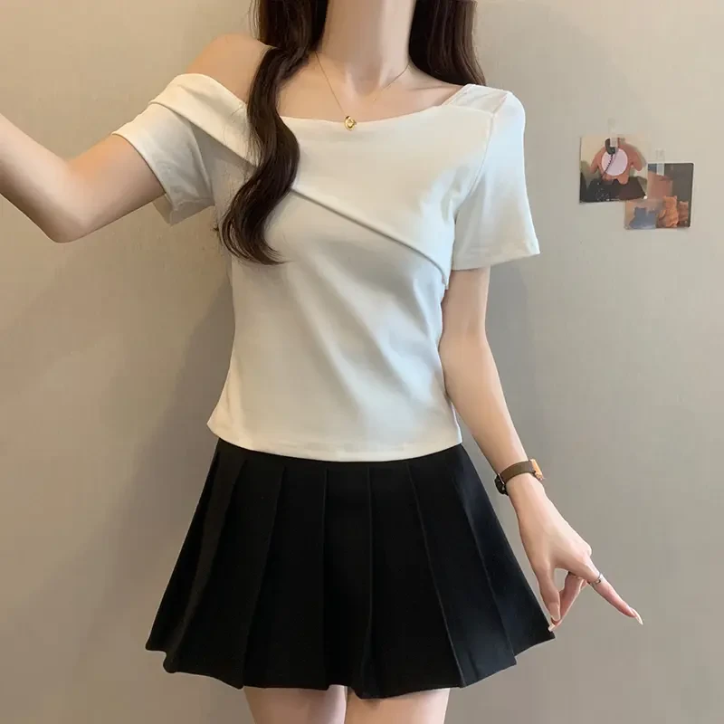 黑色不规则斜领设计感短袖t恤女2025新款夏季显瘦气质修身上衣ins